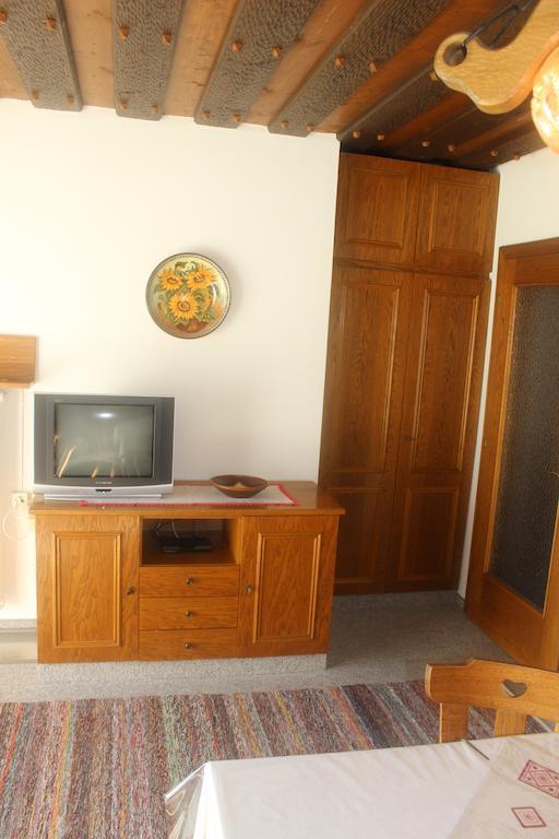 Haus Bergblick Apartman Bad Kleinkirchheim Szoba fotó
