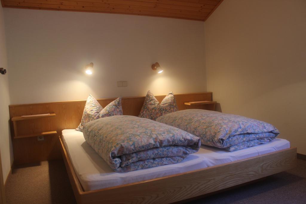 Haus Bergblick Apartman Bad Kleinkirchheim Szoba fotó